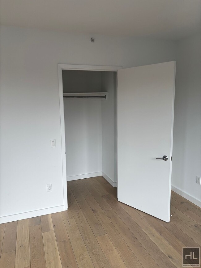 Photo - NORTHERN BOULEVARD Unidad 5D