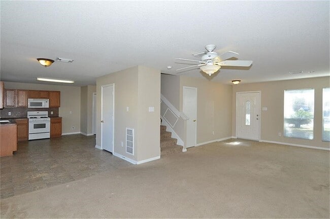 Photo - 7119 Foxvista Ln