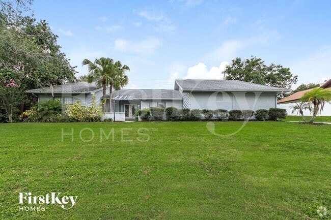 Building Photo - 4911 Stonecrest Dr Rental