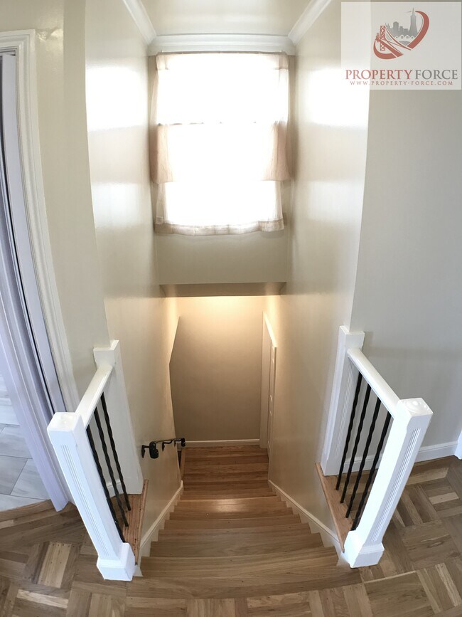 Photo - 262 Ramsell St