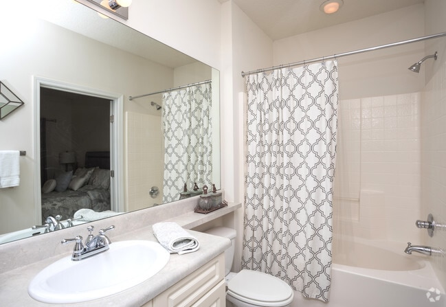 2BR, 2BA - 1,463 SF - Greystone Farms Reserve