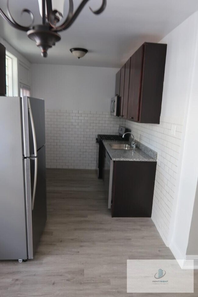 Photo - 5039 N Springfield Ave Unit 5045-1A