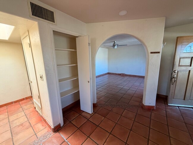 Photo - 3452 E Willard St