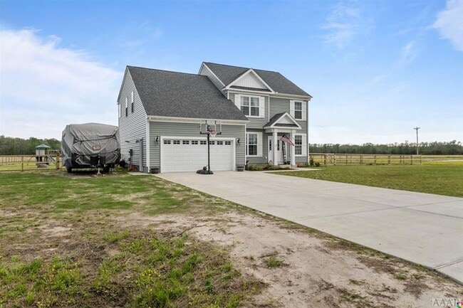 Photo - 103 Stedman Ln W