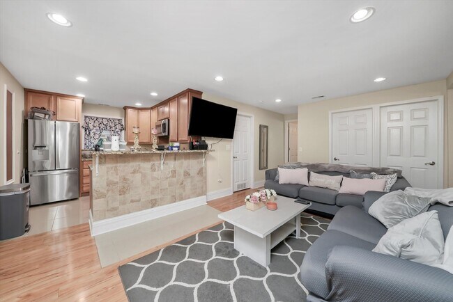 Photo - 3-bed / 2-bath Rental in Beach Park