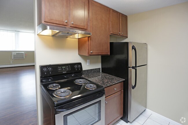 Photo - Imperial Gates Apartments