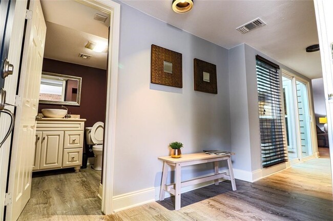 Photo - 4724 Post Oak Timber Dr Unit 8/65