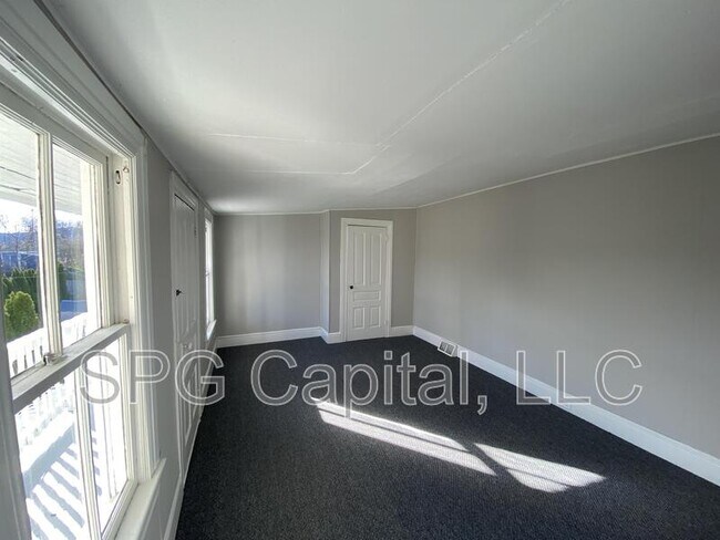 Photo - 1340 W College Ave