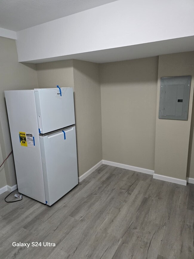 Photo - 112 Tacoma Rd Unit 112