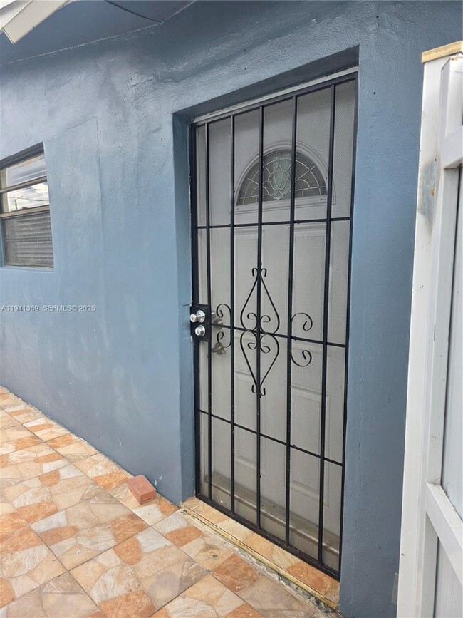 Photo - 4941 NW 12th Ct Unit 2