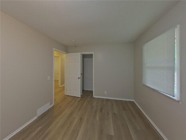 Photo - 16358 Crosstown Blvd NW