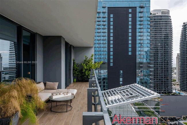 Photo - 68 SE 6th St Condominio Unidad 2304