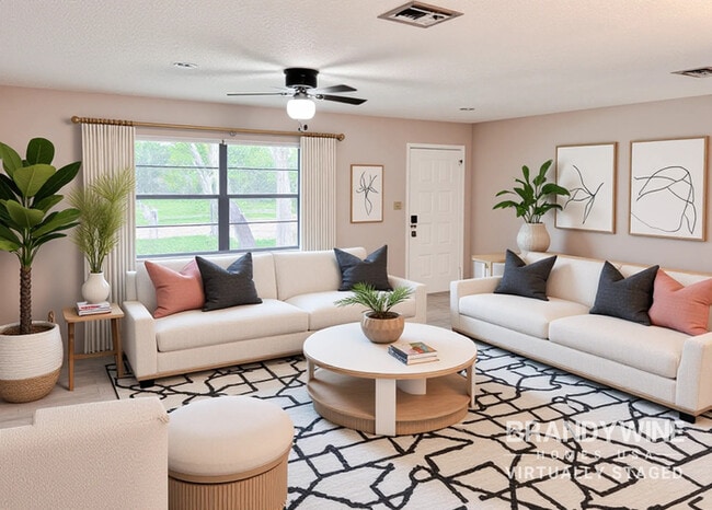 Photo - 817 Hemlock Terrace