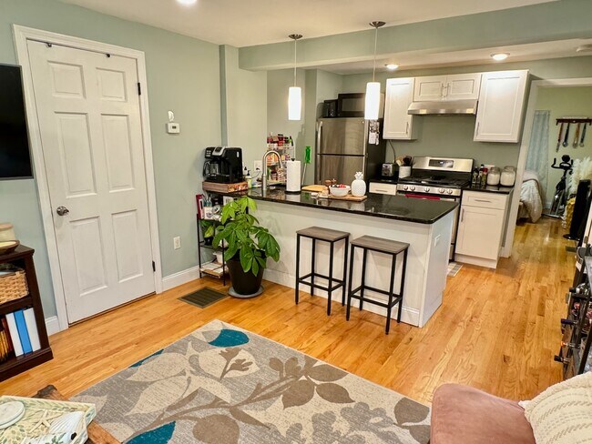 Photo - 17 Sycamore Ter Unit 2