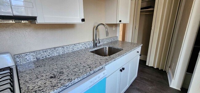 Photo - 1001 Castle Shannon Blvd Unit 1005 R