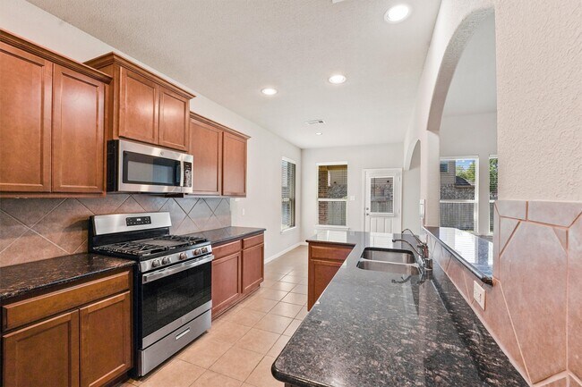 Photo - 115 Black Swan Pl