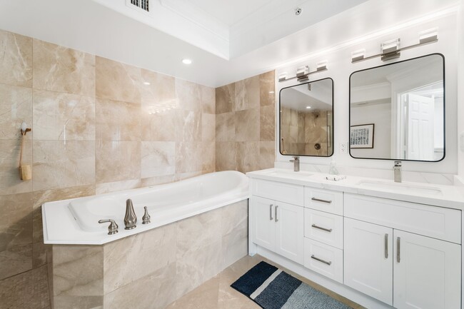 Photo - Harbour Pointe