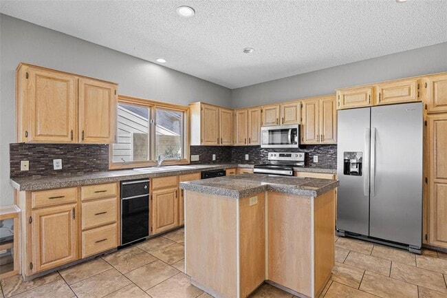 Photo - 114 Paragon Ct