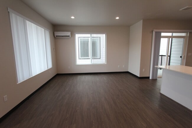 Photo - 907-909 Greenfield Dr Unidad 907 Greenfield Drive