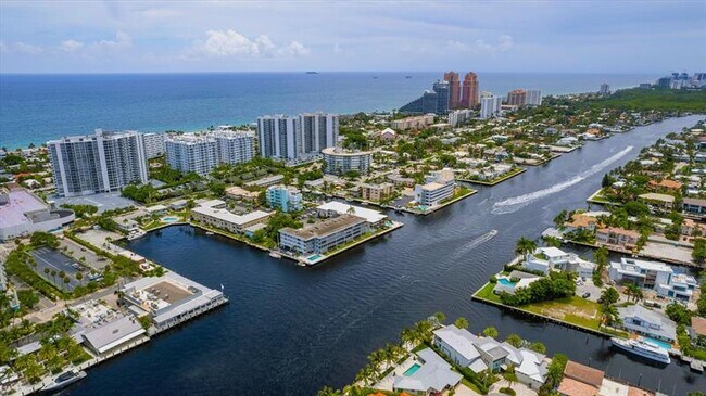 Building Photo - 2841 N Ocean Blvd Unit 301 Rental