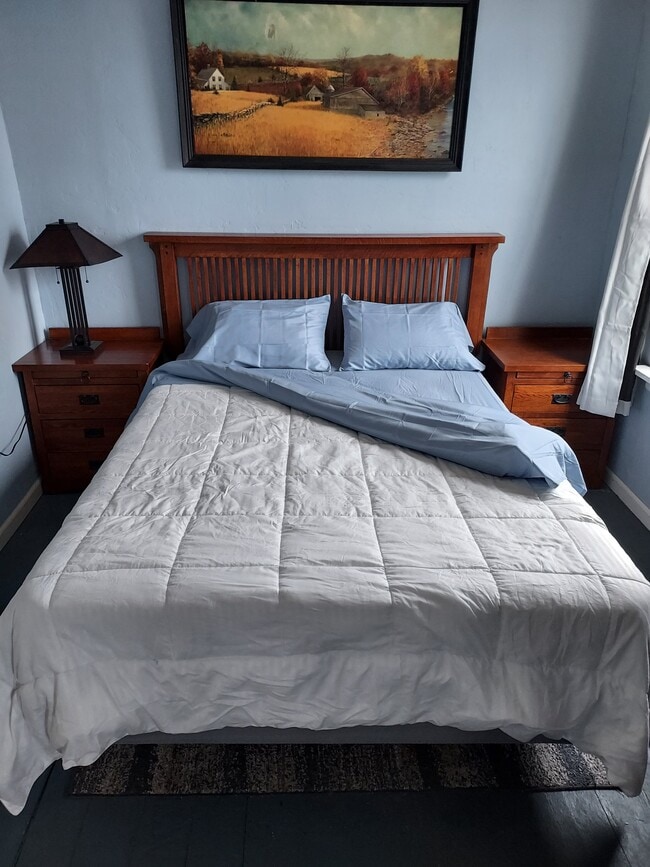 Photo - 123 W Pacific St