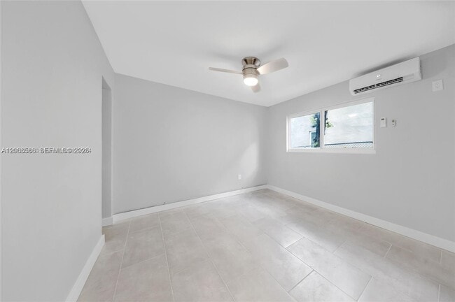 Photo - 1150 NW 1st Pl Unidad 4