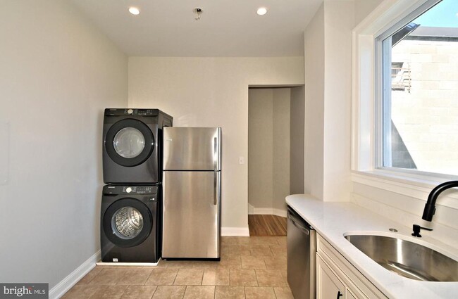 Photo - 241 Bridge St Unit APT A