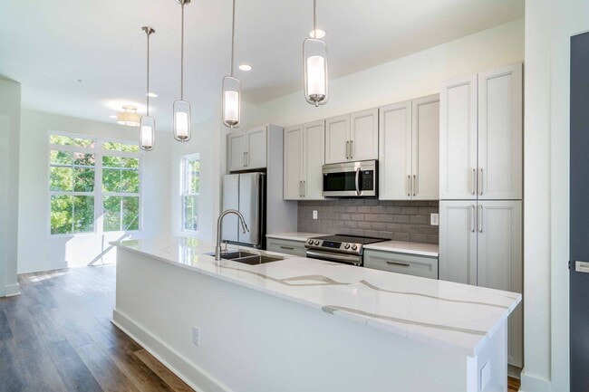 Photo - LaFrance Square