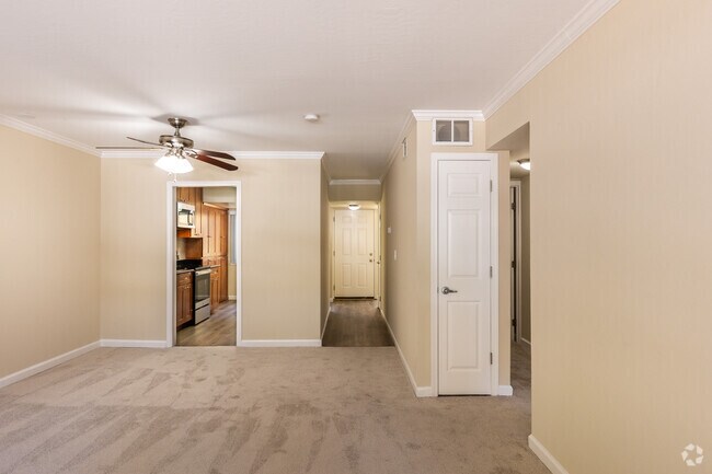 2BR, 2BA - Living Room
