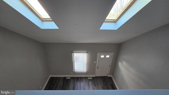 Photo - 411 Park Pl Dr