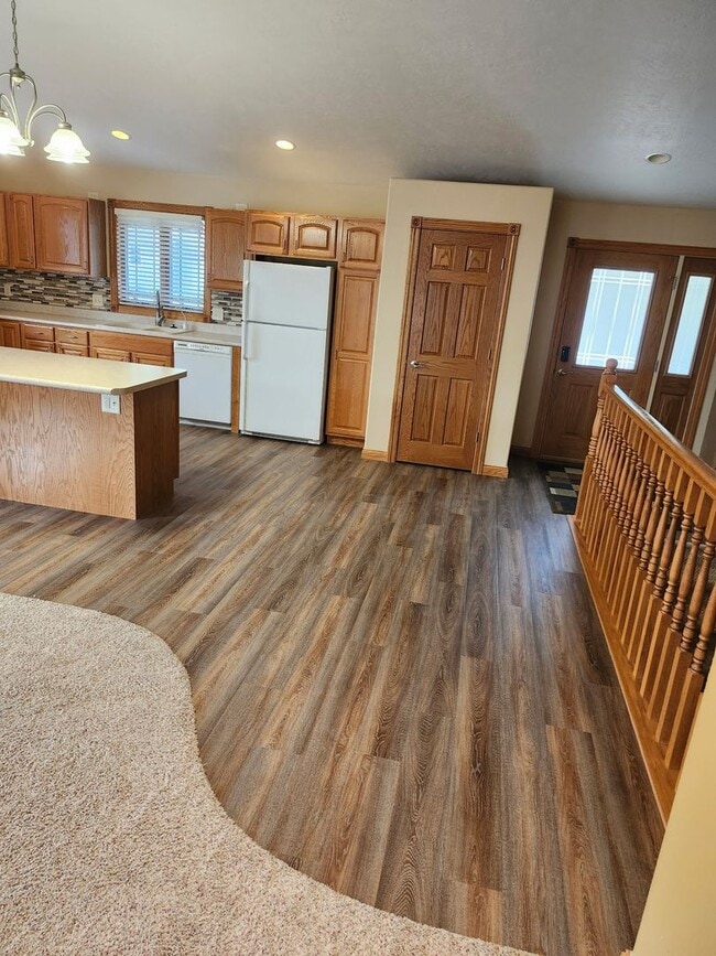 Photo - Spacious 3 Bed / 3 Bath Duplex in Sanborn, IA