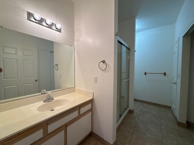 Photo - 2834 Unit #4