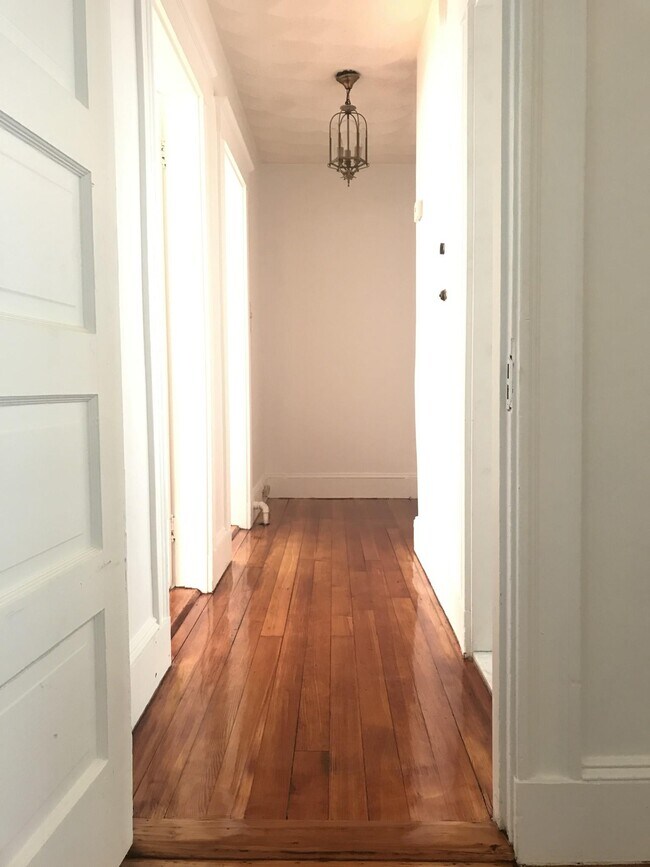 Photo - 268 Willow Ave Unit 7-bed