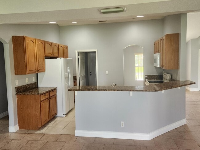 425 SW McComb Ave