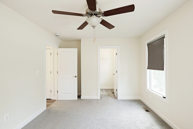 Photo - Pet-Friendly Fry's Spring Townhome Near 5th St Station