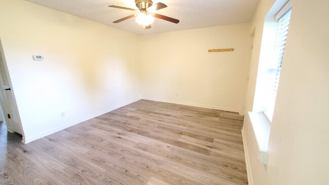 Photo - 210 Bolton Cir Unit 2