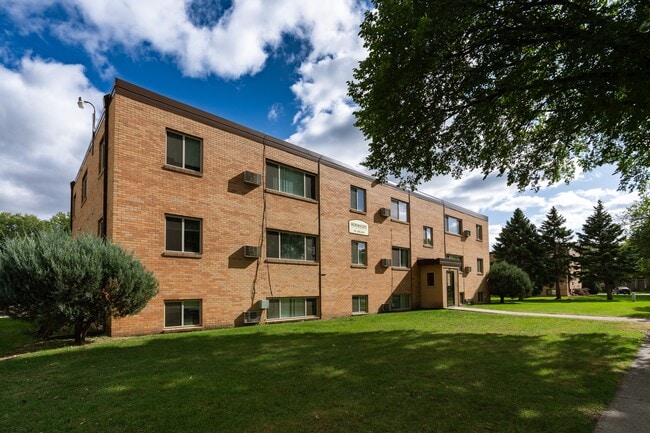 Fargo, ND Morningside Apartments | Exterior