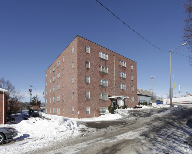 Building Photo - Western Hills Plaza Apartments