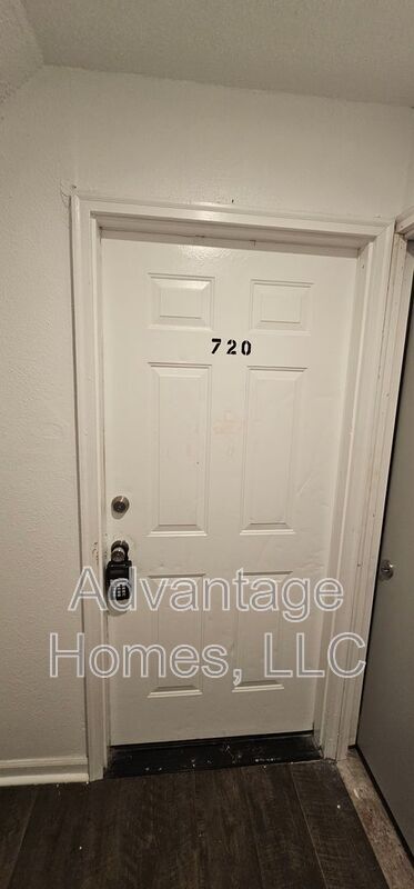 Photo - 720-726 N 70th St Unit 720