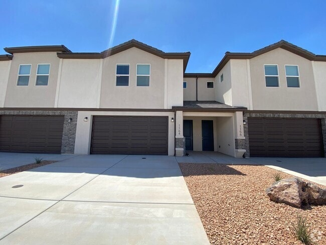 Building Photo - 3 BEDROOM SAND HOLLOW TOWNHOME FOR RENT!