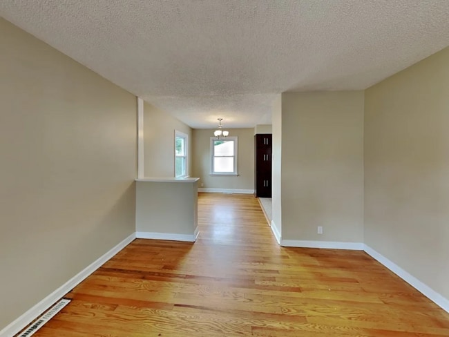 Building Photo - 9219 S 51st Ave Rental