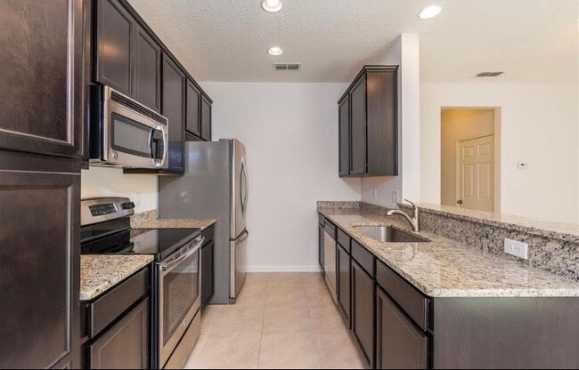 Photo - 126 Moultrie Village Ln