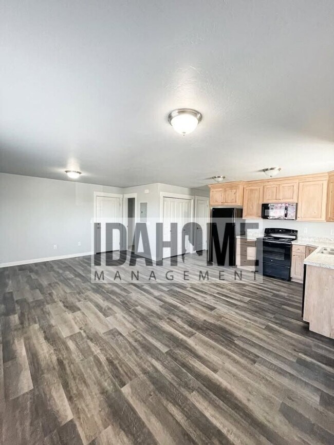 1234 Sawtooth St Unidad B