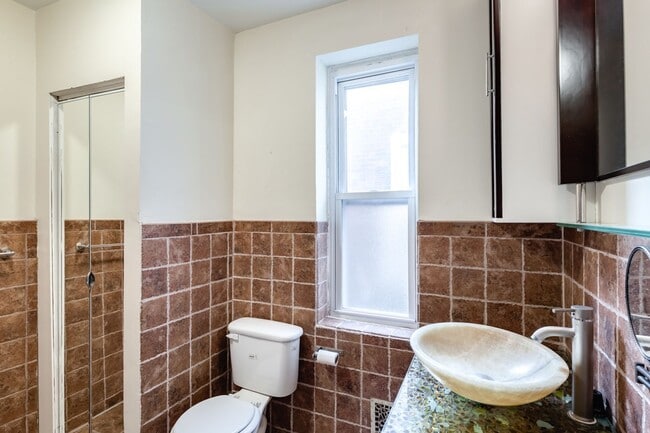 Photo - Charming Graduate Hospital Home