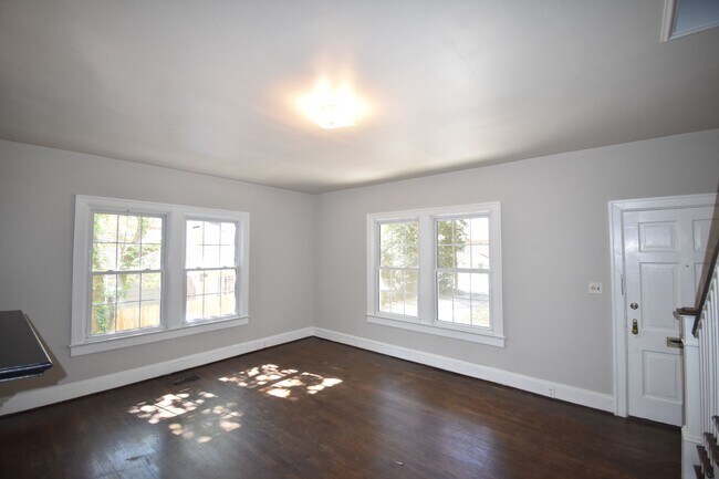 Photo - Hinsdale Avenue Unit 1