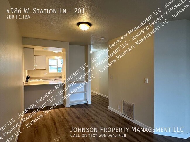 4986 W Station Ln Unit 201