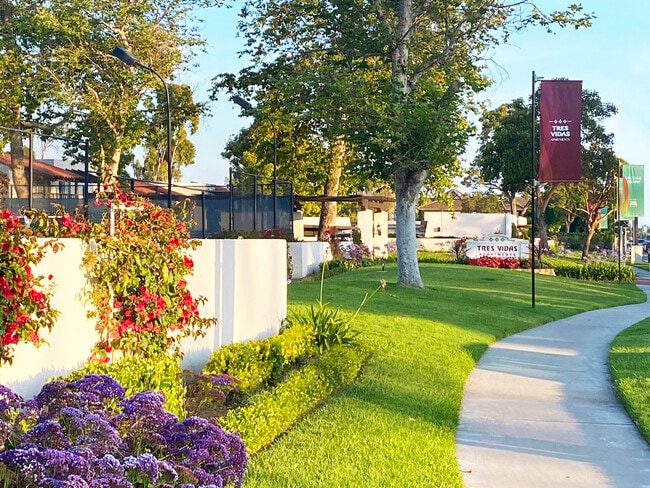 Photo - Tres Vidas Apartments