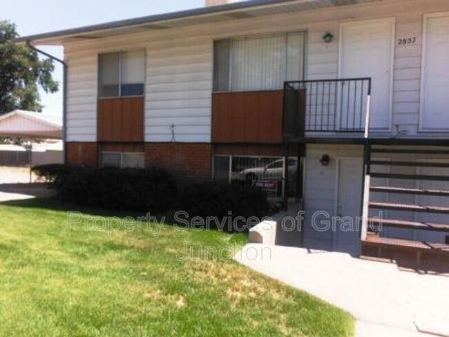 Building Photo - 2857 Elm Cir Unit 25