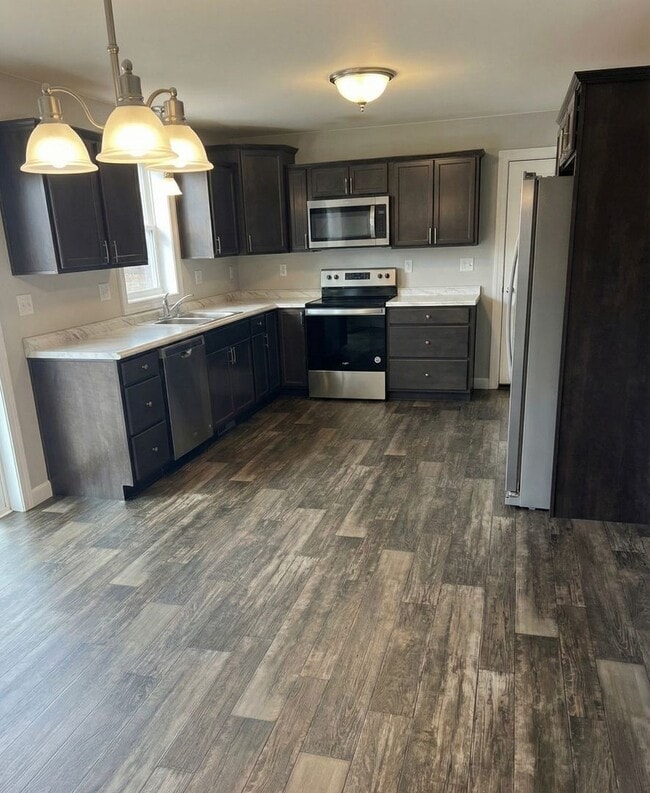 206 Woodridge Dr