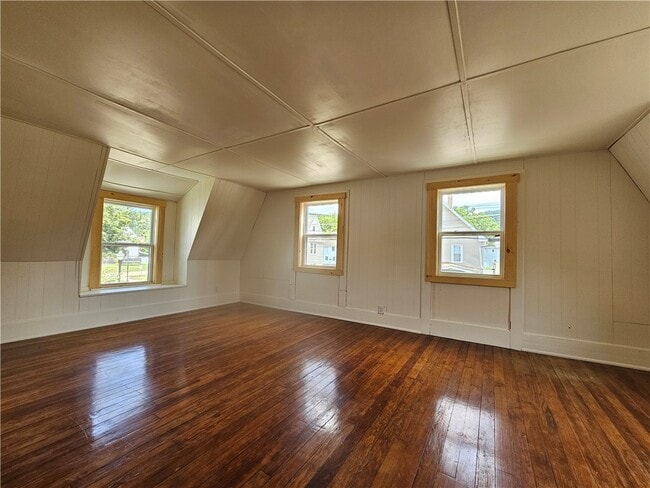 Photo - 207 East Ave